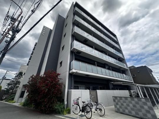 BRIGHT CUBE �O�ώʐ^