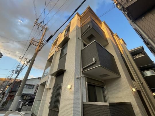 F asecia Reine Oώʐ^